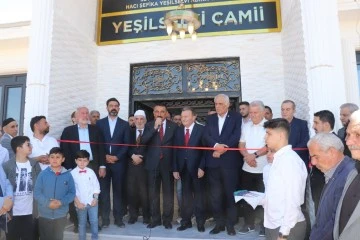 YEŞİLSELVİ CAMİİ VE KURAN KURSU’NUN AÇILIŞI DUALAR EŞLİĞİNDE YAPILDI