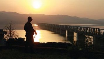 Yunanistan&#039;a kaçmaya çalışan üç şahıs hudutta yakalandı