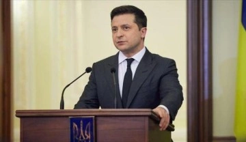 Zelenskiy, gerginliği düşürmek için Biden'ı Kiev'e davet etti