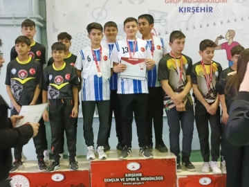 Zeytçioğlu Ortaokulu Erkek öğrencileri Dart Bölge Müsabakalarında 1. oldu