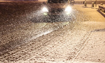 İSTANBUL'DA BEKLENEN KAR YAĞIŞI GECE BOYUNCA YAĞDI